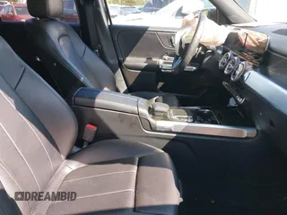 2020 Mercedes-Benz GLB 250 z VIN W1N4M4GB1LW042630, wystawiony jako IAAI lot #41981299 z przebiegiem 66 708 mil mil oraz . Historia ofert i sprzedaży dostępna na DreamBid. Obrazek 5.
