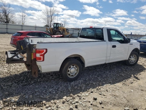 2019 Ford F-150 XL z VIN 1FTMF1CB0KKC19082, wystawiony jako Copart lot #54424375 z przebiegiem 83 107 mil mil oraz Nie do naprawy • Non repairable. Historia ofert i sprzedaży dostępna na DreamBid. Obrazek 3.