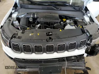 2025 Jeep Compass Trailhawk with VIN 3C4NJDDN8ST529024, listed as a Copart auction lot 61383465 with 4,233 mi miles and Salvage title. Bid and sale history available at DreamBid. Image 12.