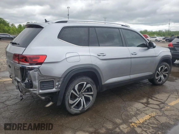 2022 Volkswagen Atlas SEL with VIN 1V2BR2CA8NC534303, listed as a Copart auction lot 57962305 with 40,401 mi miles and Salvage title. Bid and sale history available at DreamBid. Image 3.