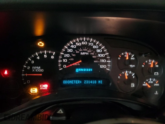 2004 GMC Sierra 1500 SLT with VIN 2GTEK13T541359009, listed as a Copart auction lot 86746754 with 231,418 mi miles and Clean title. Bid and sale history available at DreamBid. Image 9.