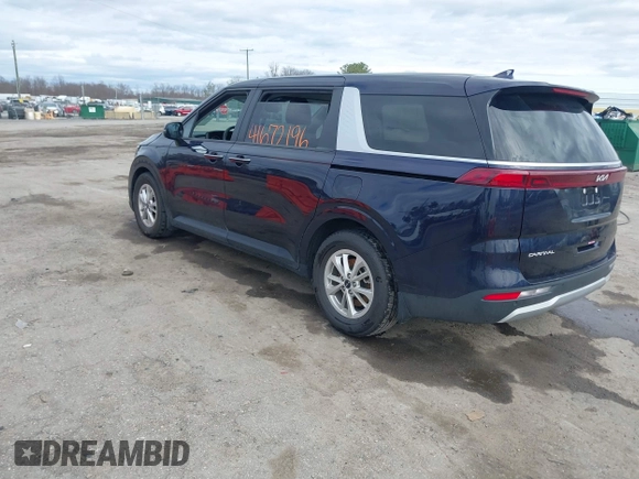 2024 Kia Carnival LX with VIN KNDNB4H3XR6382747, listed as a IAAI auction lot 41672196 with 40,045 mi miles. Bid and sale history available at carsss.com. Image 3.