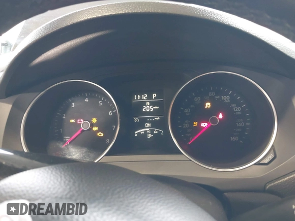 2015 Volkswagen Jetta SE with VIN 3VWD07AJ9FM310300, listed as a IAAI auction lot 42433664 with 117,579 mi miles and . Bid and sale history available at DreamBid. Image 7.
