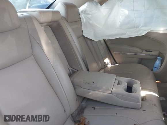 2013 Chrysler 300 with VIN 2C3CCAAG0DH657568, listed as a IAAI auction lot 41319665 with 213,034 mi miles. Bid and sale history available at carsss.com. Image 8.