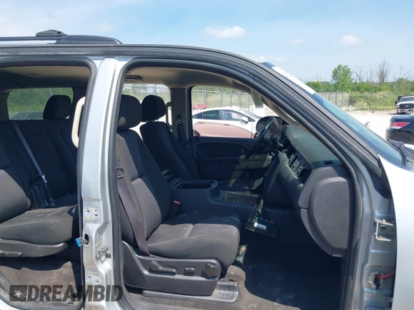 2013 Chevrolet Tahoe LS with VIN 1GNSCAE08DR153829, listed as a IAAI auction lot 42742266 with 216,821 mi miles and . Bid and sale history available at DreamBid. Image 5.
