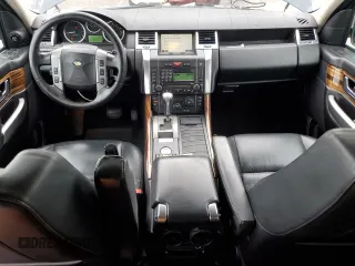 2009 Land Rover Range Rover Sport HSE z VIN SALSK254X9A197575, wystawiony jako Copart lot #56065305 z przebiegiem 127 760 mil mil oraz Szkoda całkowita • Salvage title. Historia ofert i sprzedaży dostępna na DreamBid. Obrazek 8.