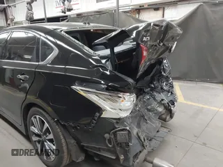 2017 Nissan Altima SV with VIN 1N4AL3AP8HC297267, listed as a IAAI auction lot 41557027 with 89,831 mi miles and . Bid and sale history available at carsss.com. Image 6.