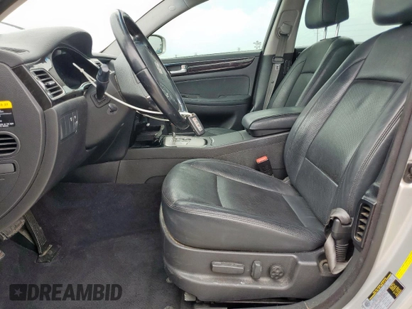 2013 Hyundai Genesis 3.8L z VIN KMHGC4DD8DU254060, wystawiony jako Copart lot #57619505 z przebiegiem 21 210 mil mil oraz Szkoda całkowita • Salvage title. Historia ofert i sprzedaży dostępna na DreamBid. Obrazek 7.