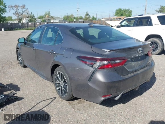 2023 Toyota Camry SE with VIN 4T1G11AK5PU163629, listed as a IAAI auction lot 42262131 with 47,617 mi miles and . Bid and sale history available at DreamBid. Image 3.