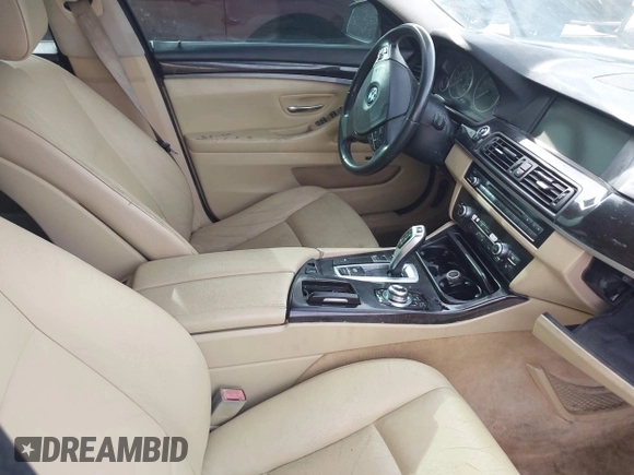 2012 BMW 5 Series 528i with VIN WBAXG5C54CDY28819, listed as a IAAI auction lot 41932578 with 159,350 mi miles. Bid and sale history available at carsss.com. Image 5.