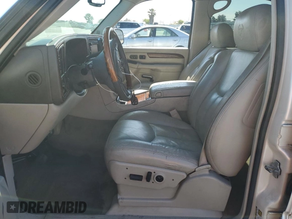 2004 Cadillac Escalade z VIN 1GYEK63N04R184233, wystawiony jako Copart lot #58171595 z przebiegiem 212 741 mil mil oraz Szkoda całkowita • Salvage title. Historia ofert i sprzedaży dostępna na DreamBid. Obrazek 7.