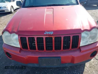 2006 Jeep Grand Cherokee Laredo with VIN 1J4GR48KX6C128491, listed as a IAAI auction lot 41949301 with 183,791 mi miles. Bid and sale history available at carsss.com. Image 6.
