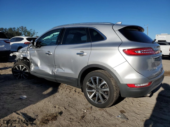 2019 Lincoln MKC Reserve with VIN 5LMCJ3D94KUL09107, listed as a Copart auction lot 87059744 with 27,502 mi miles and Salvage Title. Bid and sale history available at carsss.com. Image 2.