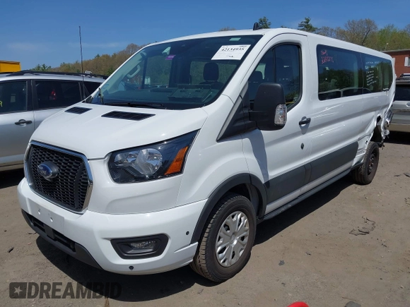2024 Ford Transit Passenger XL with VIN 1FBAX2Y88RKA15681, listed as a IAAI auction lot 42134935 with 10,086 mi miles. Bid and sale history available at carsss.com. Image 18.