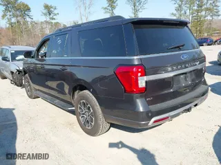 2023 Ford Expedition Max XLT with VIN 1FMJK1J81PEA16290, listed as a IAAI auction lot 41573249 with NaN miles. Bid and sale history available at carsss.com. Image 3.