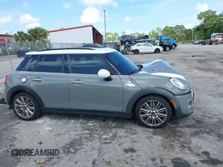 2018 MINI Hardtop 4 Door Cooper S с VIN WMWXU3C55J2F51056, выставлен на аукционе IAAI как лот 42484892 с пробегом 107 460 миль миль и . История ставок и продаж доступна на DreamBid. Изображение 13.