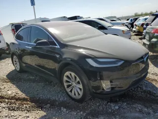 2016 Tesla Model X 70D z VIN 5YJXCBE25GF004035, wystawiony jako Copart lot #43964955 z przebiegiem 127 100 mil mil oraz Szkody całkowita. Historia ofert i sprzedaży dostępna na DreamBid. Obrazek 4.
