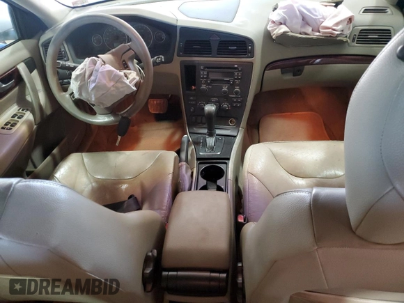 2004 Volvo V70 with VIN YV1SW59VX42427080, listed as a Copart auction lot 48923415 with 180,212 mi miles and Salvage Title. Bid and sale history available at carsss.com. Image 8.