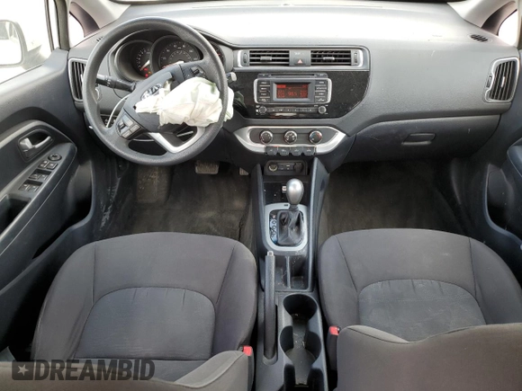 2017 Kia Rio LX z VIN KNADM4A36H6044693, wystawiony jako Copart lot #55349215 z przebiegiem 84 323 mil mil oraz Szkody całkowita. Historia ofert i sprzedaży dostępna na DreamBid. Obrazek 8.