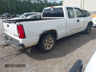 2005 Chevrolet Silverado 1500 LS with VIN 2GCEC19V351134806, listed as a IAAI auction lot 42181734 with 239,444 mi miles and . Bid and sale history available at DreamBid. Image 4.