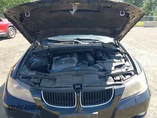 2006 BMW 3 Series 325xi with VIN WBAVD13536KV06147, listed as a IAAI auction lot 42556688 with 164,737 mi miles and . Bid and sale history available at DreamBid. Image 10.