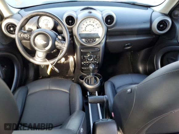 2011 MINI Countryman S with VIN WMWZC5C57BWL55330, listed as a Copart auction lot 84519294 with 120,080 mi miles and Clean Title. Bid and sale history available at DreamBid. Image 8.