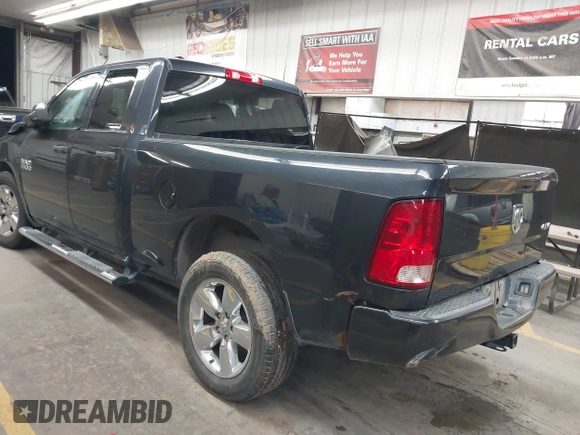2018 Ram 1500 Express z VIN 1C6RR7FG3JS345868, wystawiony jako IAAI lot #41776664 z przebiegiem 57 913 mil mil oraz . Historia ofert i sprzedaży dostępna na DreamBid. Obrazek 3.