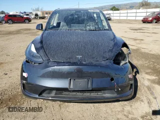 2024 Tesla Model Y Long Range с VIN 7SAYGDEEXRF032028, выставлен на аукционе Copart как лот 47128085 с пробегом 8 607 миль миль и Списание • Salvage title. История ставок и продаж доступна на DreamBid. Изображение 5.