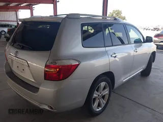 2010 Toyota Highlander Limited with VIN 5TDYK3EH5AS004136, listed as a IAAI auction lot 42520903 with 174,822 mi miles and . Bid and sale history available at DreamBid. Image 4.