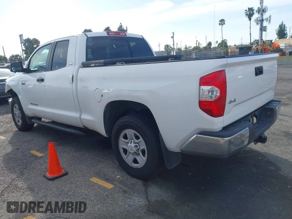 2017 Toyota Tundra SR z VIN 5TFUY5F12HX677173, wystawiony jako IAAI lot #41593761 z przebiegiem 186 206 mil mil oraz . Historia ofert i sprzedaży dostępna na DreamBid. Obrazek 3.