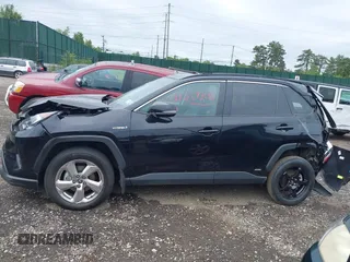 2021 Toyota RAV4 Hybrid LE with VIN 2T3B6RFV5MW022592, listed as a IAAI auction lot 42573098 with 25,651 mi miles and . Bid and sale history available at DreamBid. Image 13.