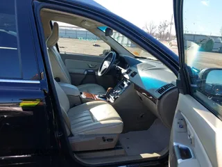 2014 Volvo XC90 with VIN YV4952CY5E1693992, listed as a IAAI auction lot 41216283 with 171,825 mi miles. Bid and sale history available at carsss.com. Image 5.