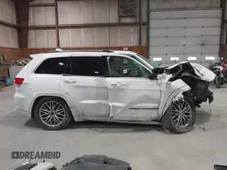 2018 Jeep Grand Cherokee Summit с VIN 1C4RJFJGXJC104286, выставлен на аукционе IAAI как лот 41905269 с пробегом 132 183 миль миль и . История ставок и продаж доступна на DreamBid. Изображение 13.