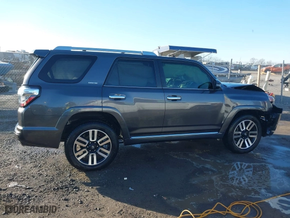 2017 Toyota 4Runner SR5 with VIN JTEBU5JRXH5431401, listed as a IAAI auction lot 41231941 with 133,324 mi miles. Bid and sale history available at carsss.com. Image 13.