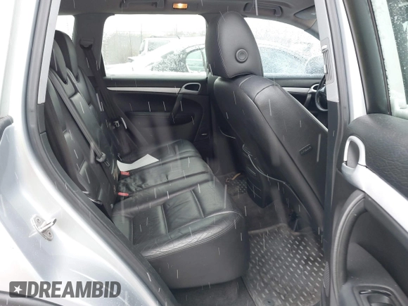 2004 Porsche Cayenne S with VIN WP1AB29P24LA66806, listed as a IAAI auction lot 41301355 with 139,569 mi miles. Bid and sale history available at carsss.com. Image 8.