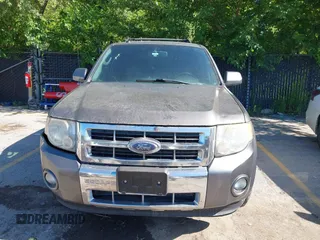 2009 Ford Escape Limited z VIN 1FMCU04G09KB78139, wystawiony jako IAAI lot #42631643 z przebiegiem 261 153 mil mil oraz . Historia ofert i sprzedaży dostępna na DreamBid. Obrazek 6.