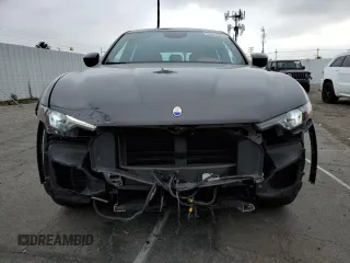 2018 Maserati Levante with VIN ZN661XUA7JX270207, listed as a Copart auction lot 55647243 with 21,557 mi miles. Bid and sale history available at carsss.com. Image 5.