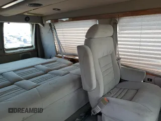 2001 Ford Econoline Cargo Recreational with VIN 1FDRE14L51HB25836, listed as a Copart auction lot 70288734 with 191,696 mi miles and Clean Title. Bid and sale history available at carsss.com. Image 11.