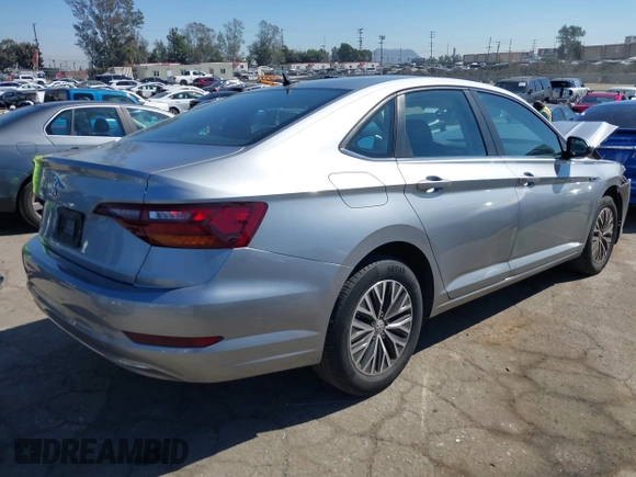 2019 Volkswagen Jetta SEL with VIN 3VWE57BU9KM193147, listed as a IAAI auction lot 41659423 with 29,675 mi miles and . Bid and sale history available at DreamBid. Image 4.