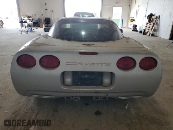 2003 Chevrolet Corvette z VIN 1G1YY22G835112367, wystawiony jako Copart lot #47726375 z przebiegiem Nie podano mil oraz Szkoda całkowita • Salvage title. Historia ofert i sprzedaży dostępna na DreamBid. Obrazek 6.