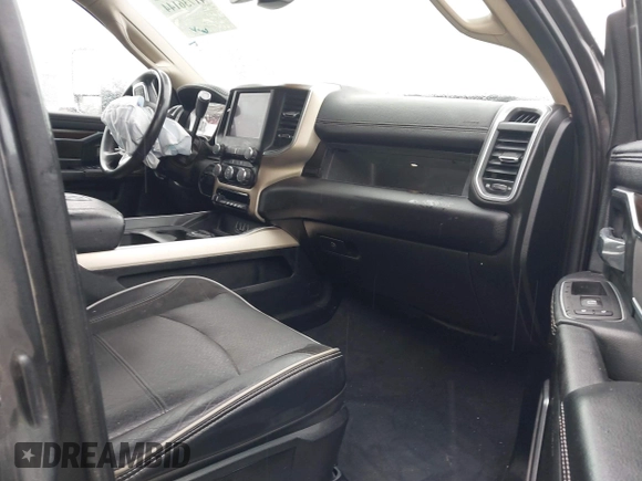 2022 Ram 2500 Laramie z VIN 3C6UR5FL2NG243857, wystawiony jako IAAI lot #41736144 z przebiegiem 58 474 mil mil oraz . Historia ofert i sprzedaży dostępna na DreamBid. Obrazek 5.