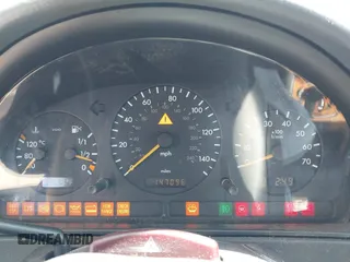 2002 Mercedes-Benz M 320/430/500 с VIN 4JGAB54EX2A370687, выставлен на аукционе IAAI как лот 42215662 с пробегом 147 096 миль миль и . История ставок и продаж доступна на DreamBid. Изображение 7.