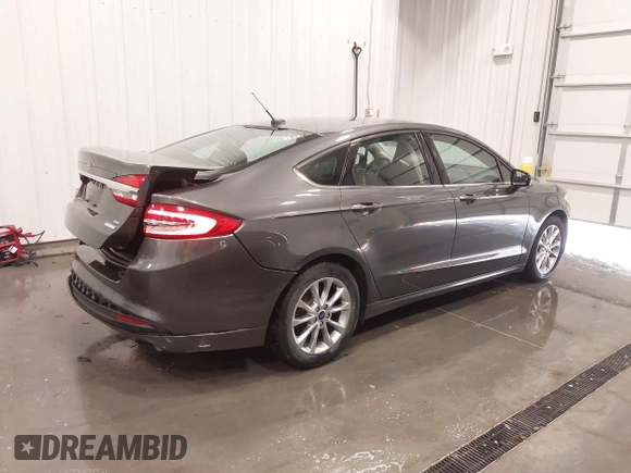 2017 Ford Fusion SE with VIN 3FA6P0HDXHR252448, listed as a IAAI auction lot 41709141 with 111,501 mi miles. Bid and sale history available at carsss.com. Image 4.