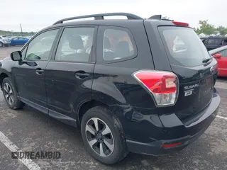 2017 Subaru Forester z VIN JF2SJABC4HH504195, wystawiony jako IAAI lot #42263305 z przebiegiem 120 877 mil mil oraz . Historia ofert i sprzedaży dostępna na DreamBid. Obrazek 3.