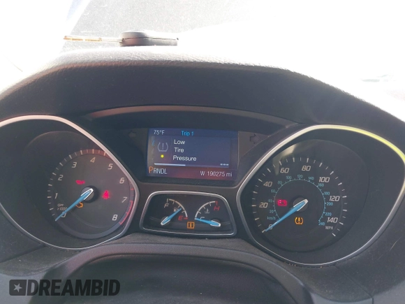 2014 Ford Focus SE with VIN 1FADP3F26EL223601, listed as a IAAI auction lot 41930554 with 190,275 mi miles. Bid and sale history available at carsss.com. Image 7.