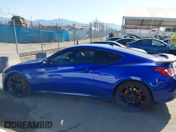 2013 Hyundai Genesis Coupe Grand Touring with VIN KMHHU6KJ5DU092555, listed as a IAAI auction lot 41959840 with 52,016 mi miles and . Bid and sale history available at DreamBid. Image 14.