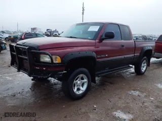 2001 Dodge Ram 1500 with VIN 3B7HF13Z21G199308, listed as a IAAI auction lot 40930662 with 217,150 mi miles. Bid and sale history available at carsss.com. Image 2.