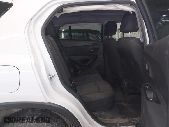 2017 Chevrolet Trax LT z VIN 3GNCJPSB2HL285128, wystawiony jako IAAI lot #41861638 z przebiegiem 129 748 mil mil oraz . Historia ofert i sprzedaży dostępna na DreamBid. Obrazek 8.