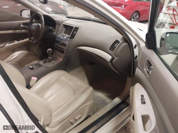 2008 Infiniti G35 Sedan x with VIN JNKBV61F38M277177, listed as a IAAI auction lot 41477402 with 104,071 mi miles. Bid and sale history available at carsss.com. Image 5.