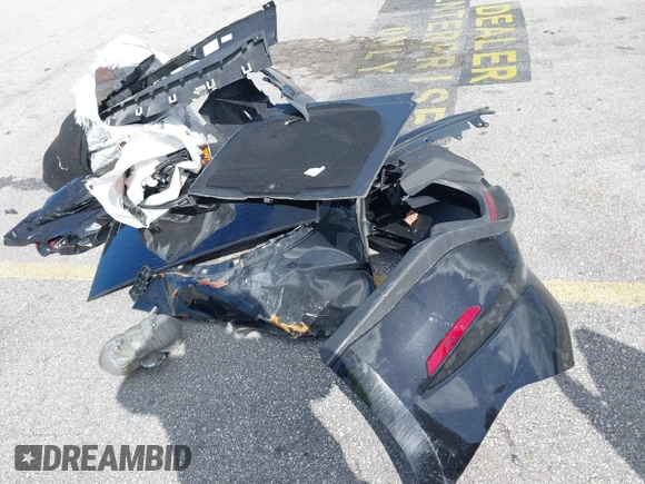 2020 Ford Mustang GT Premium z VIN 1FATP8FF4L5119301, wystawiony jako IAAI lot #40745931 z przebiegiem Nie podano mil oraz . Historia ofert i sprzedaży dostępna na DreamBid. Obrazek 11.